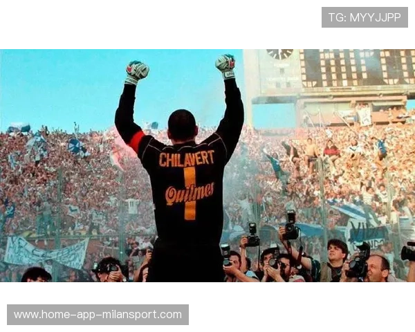 足球奇迹：门将头球助攻，彰显全场冠军风采